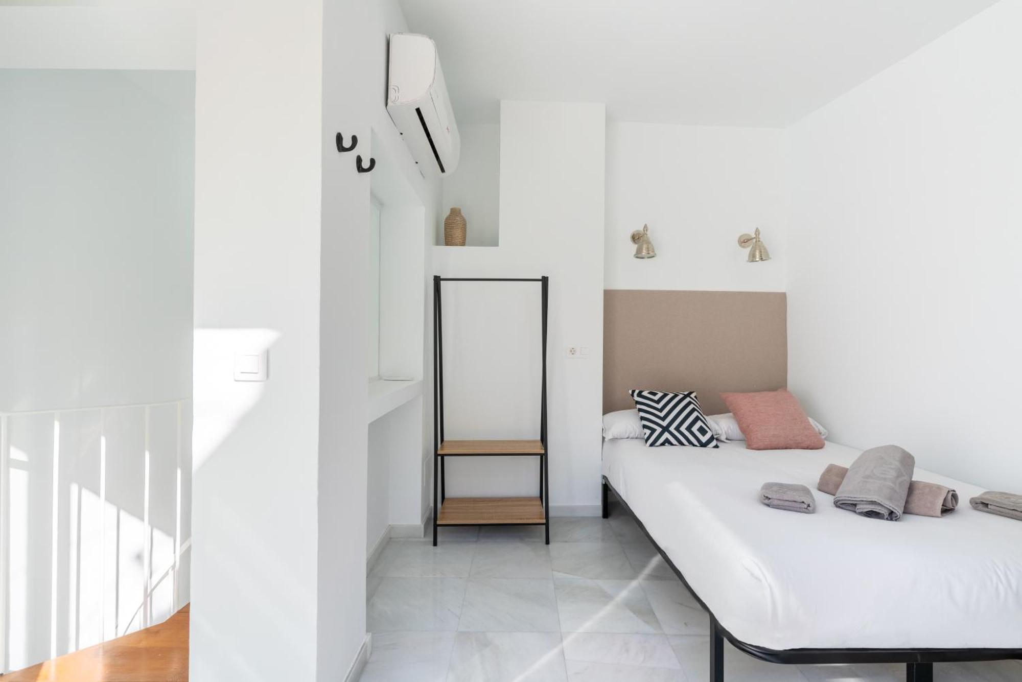 Duplex Con Terraza Junto A La Catedral Apartment Seville Exterior photo