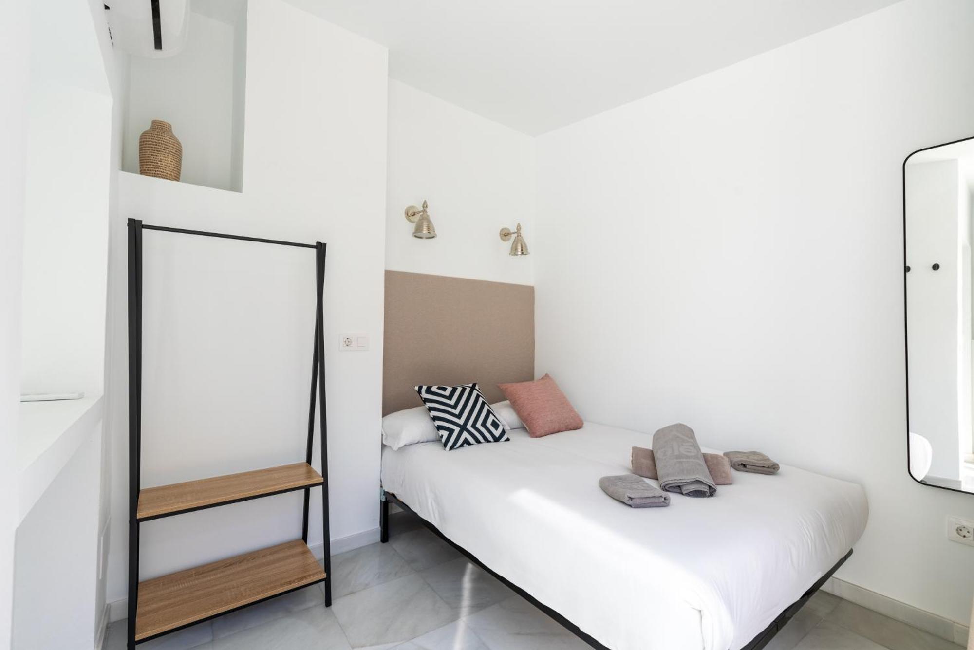 Duplex Con Terraza Junto A La Catedral Apartment Seville Exterior photo