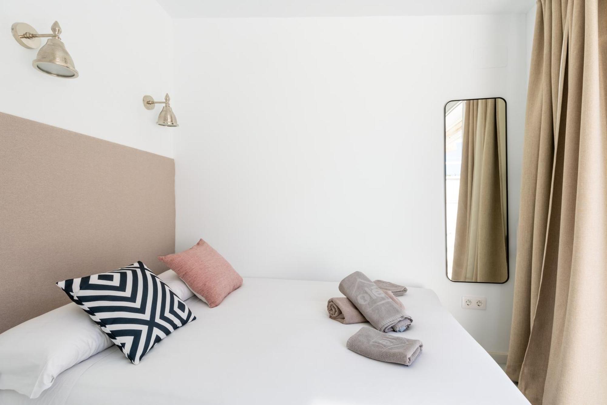 Duplex Con Terraza Junto A La Catedral Apartment Seville Exterior photo